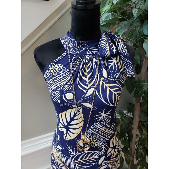 Marianne Sheath Dress Women 1X Blue White Leaf Print Stretch Pleated Halter Neck - Picture 5 of 12